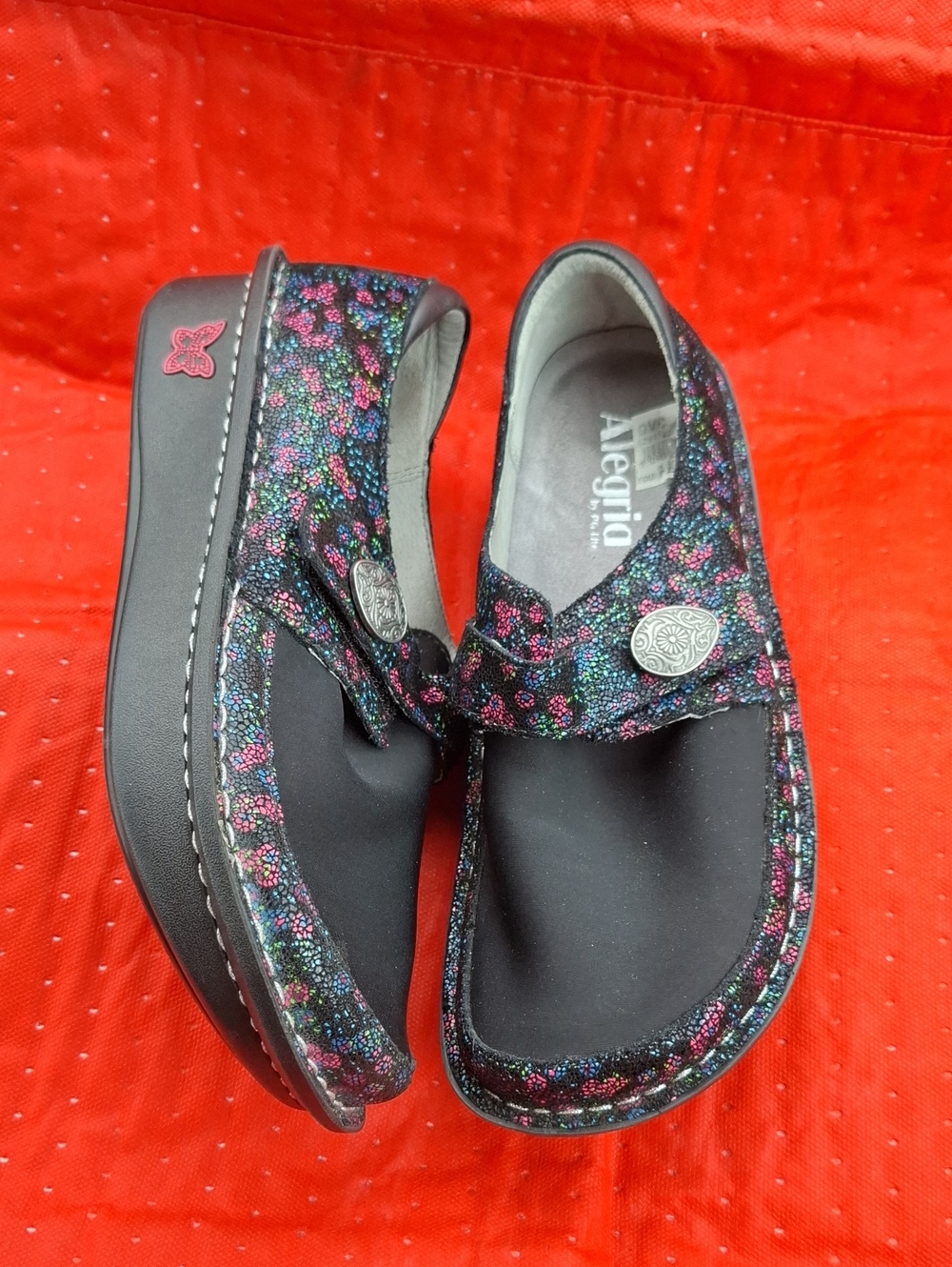 Alegria Dena Black Floral Leather Neoprene Sweetums Comfort Shoe 38